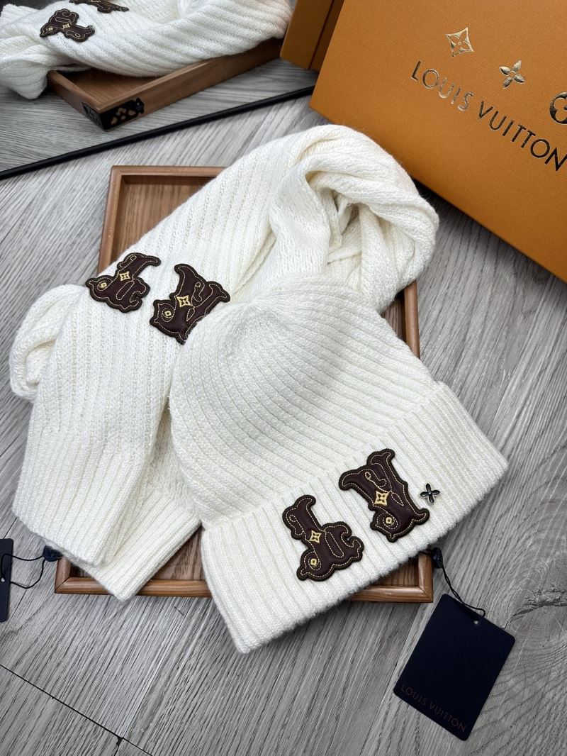 Louis Vuitton Caps Scarfs